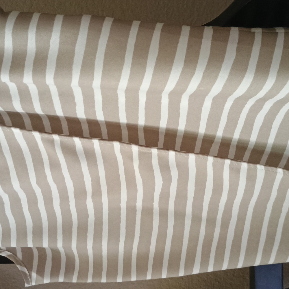 4/$25 J.Crew Open Back Top - Picture 4 of 4